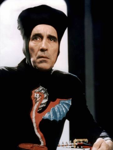 Кадры из Вторжение звездных кораблей (1977)