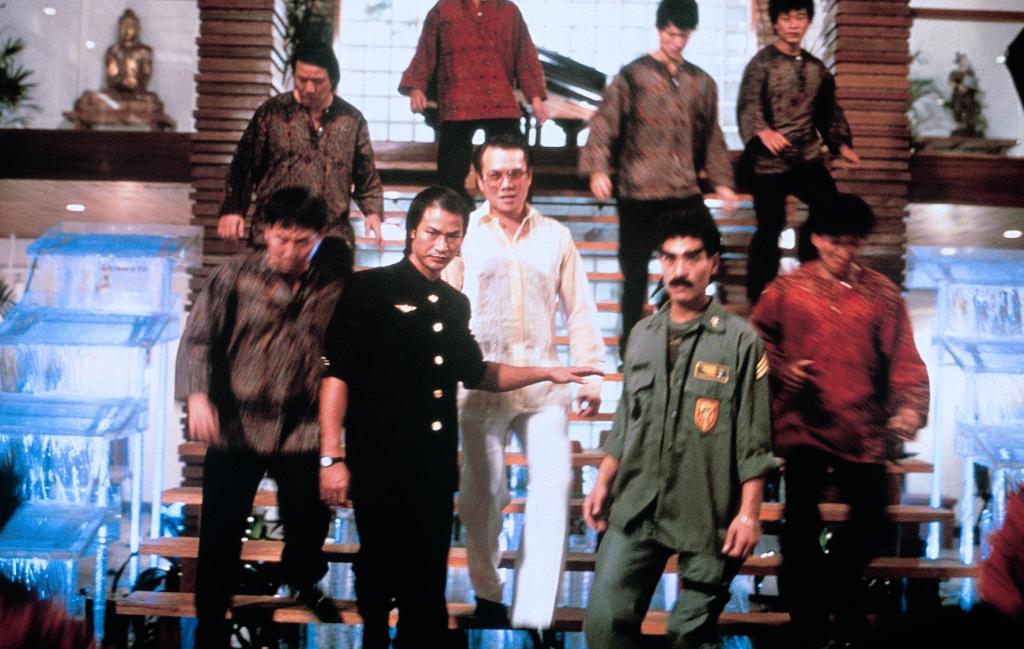 Кадры из Да, мадам! (1985)