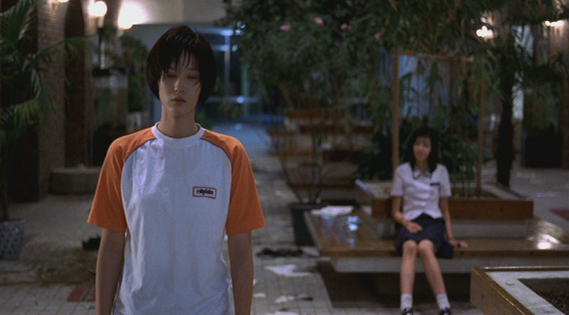 Кадры из Шёпот стен 2 (1999)