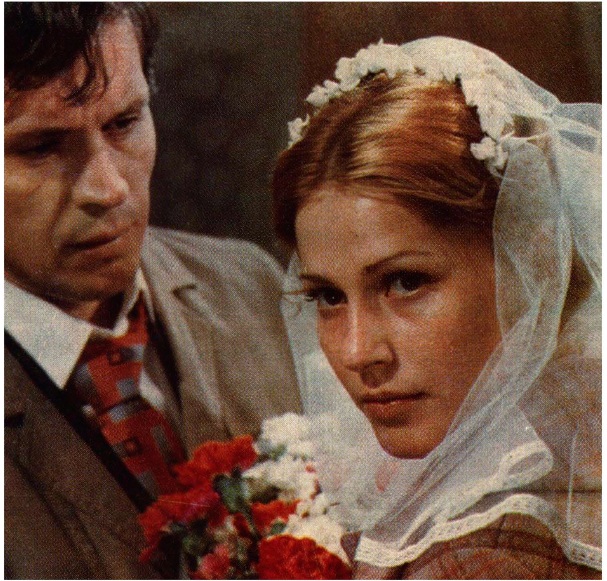 Кадры из Молодая жена (1979)