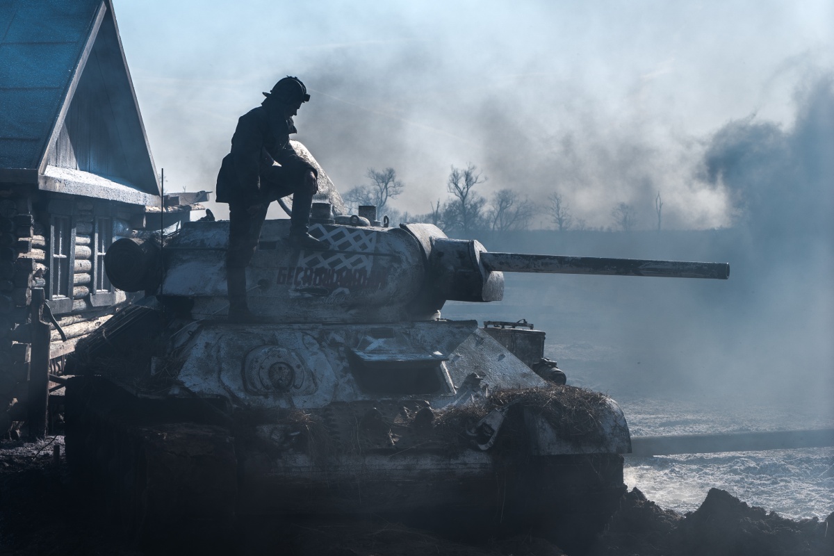 Кадры из Т-34 (2019)