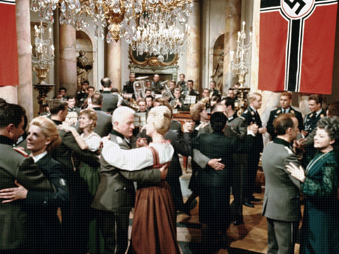 Кадры из Ночь генералов (1967)
