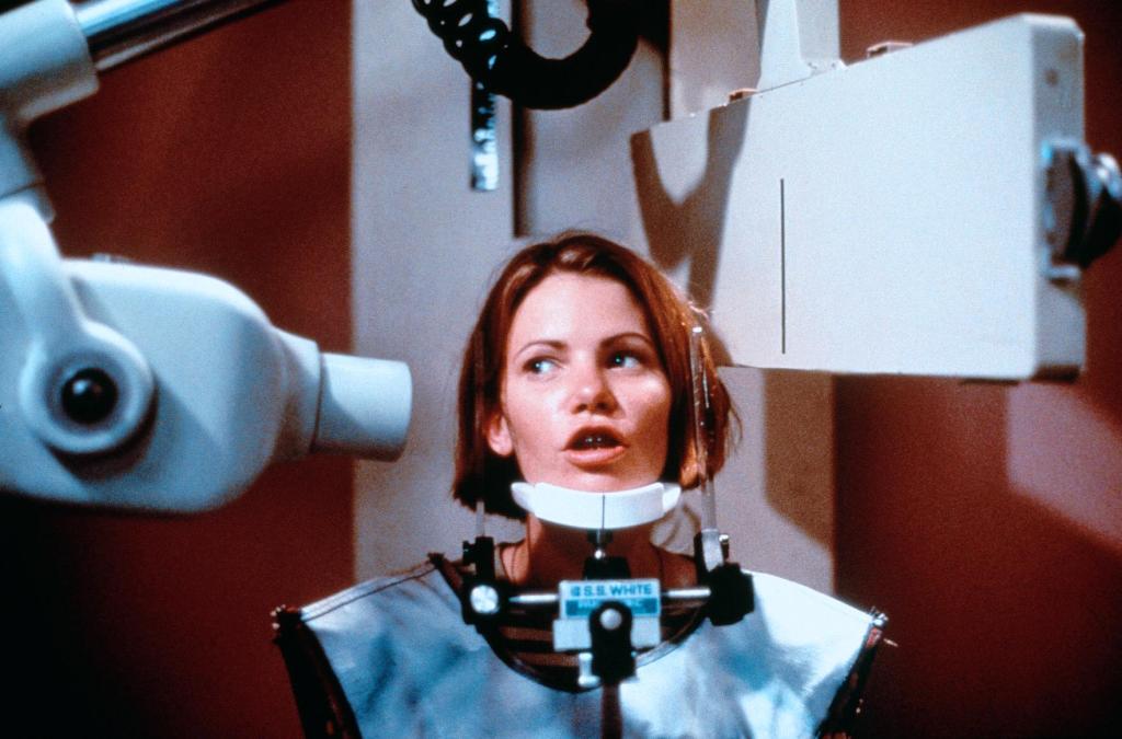 Кадры из Дантист (1996)