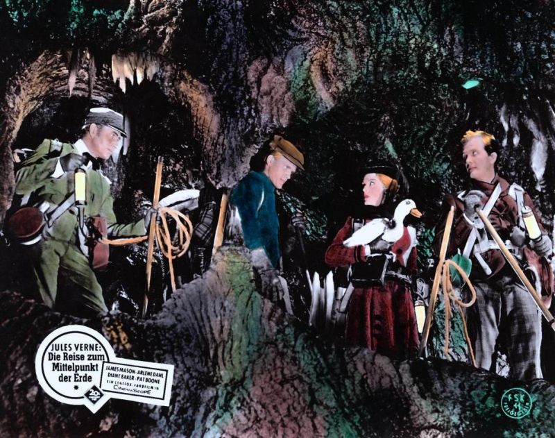 Кадры из Путешествие к центру Земли (1959)