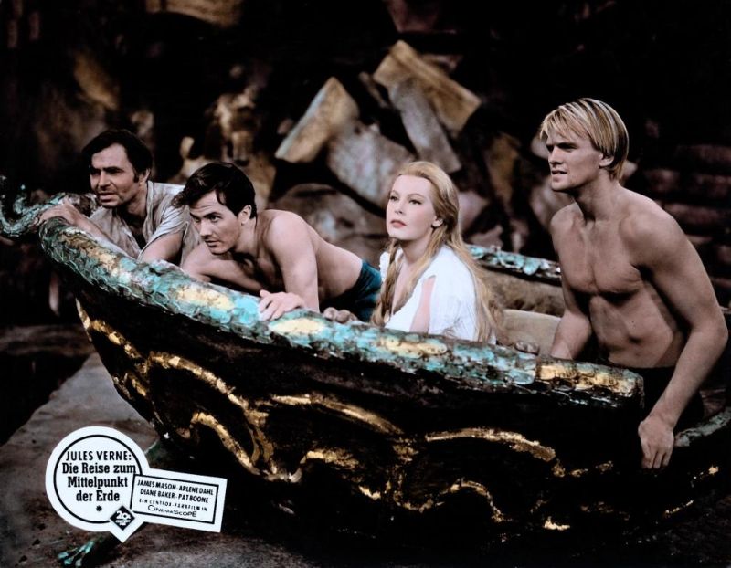 Кадры из Путешествие к центру Земли (1959)