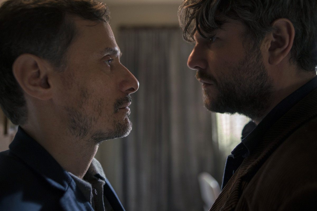 Кадры из Механизм (2018)
