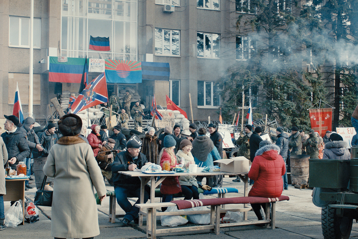 Кадры из Донбасс (2018)