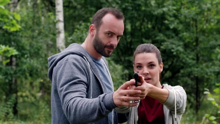 Кадры из Моя любимая мишень (2019)