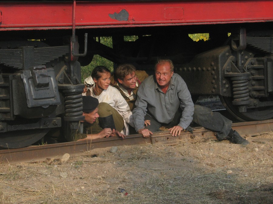 Кадры из Последний бронепоезд (2007)