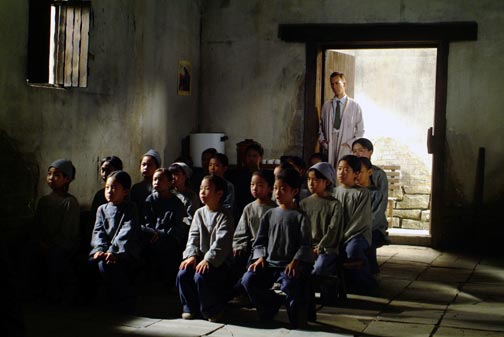 Кадры из Разрисованная вуаль (2006)