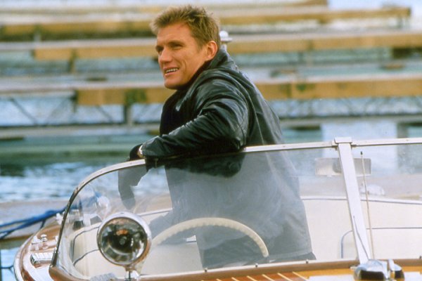 Кадры из Тайный план (2001)