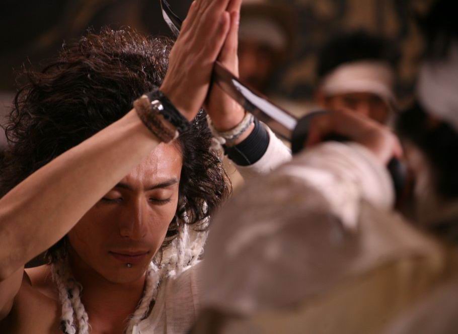 Кадры из Сукияки Вестерн Джанго (2007)