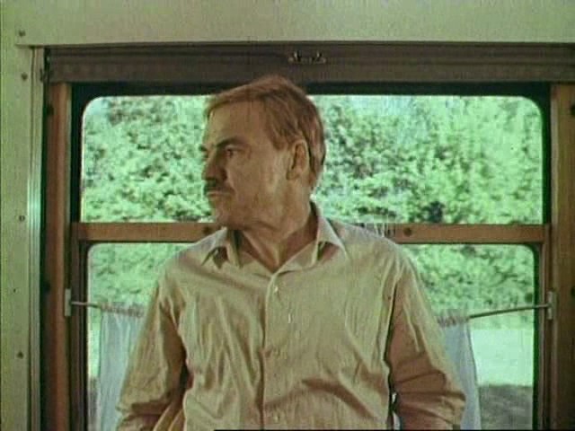 Кадры из Почти смешная история (1977)