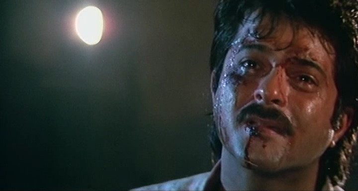 Кадры из Кишан и Канхайя (1990)