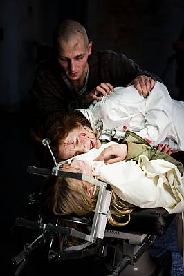 Кадры из Время тьмы (2008)