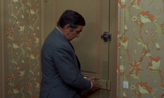 Кадры из Зануда (1973)