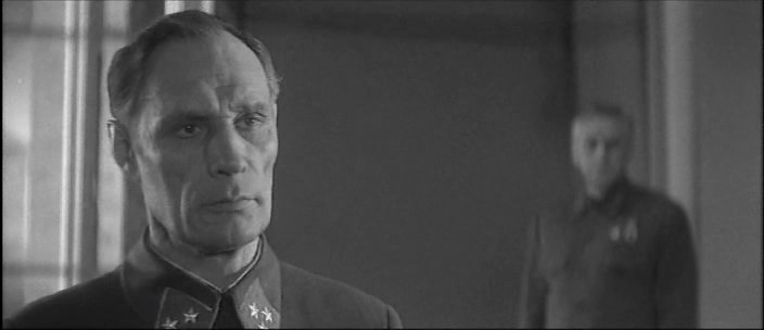 Кадры из Товарищ генерал (1974)